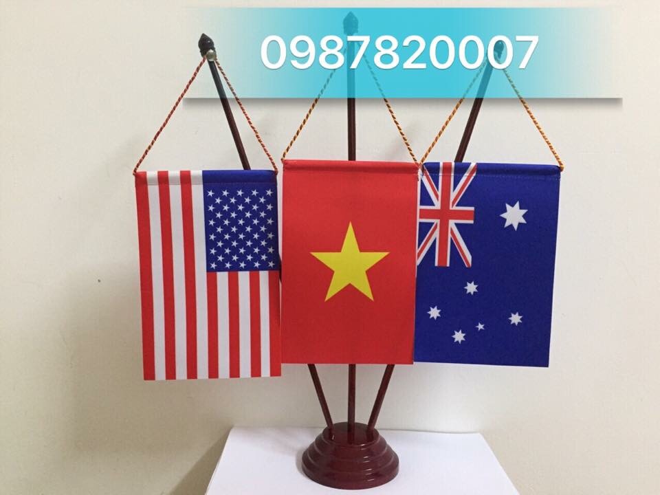 cờ để bàn làm việc tại Hà Nội -Cờ Việt Nam, Mỹ, Úc