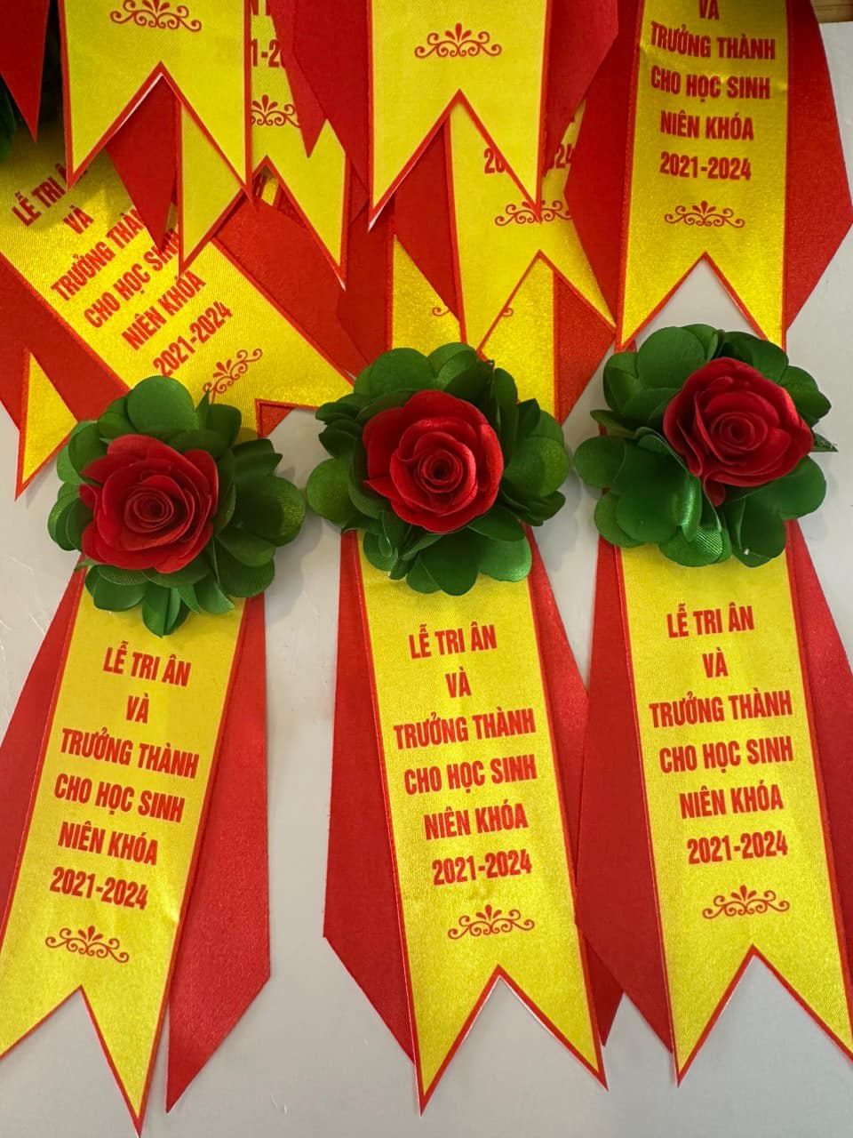 Hoa cài áo đại biểu