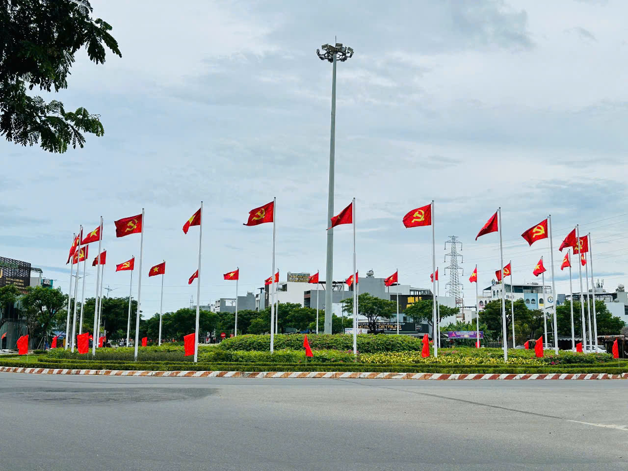 Mua cờ Đảng ở đâu