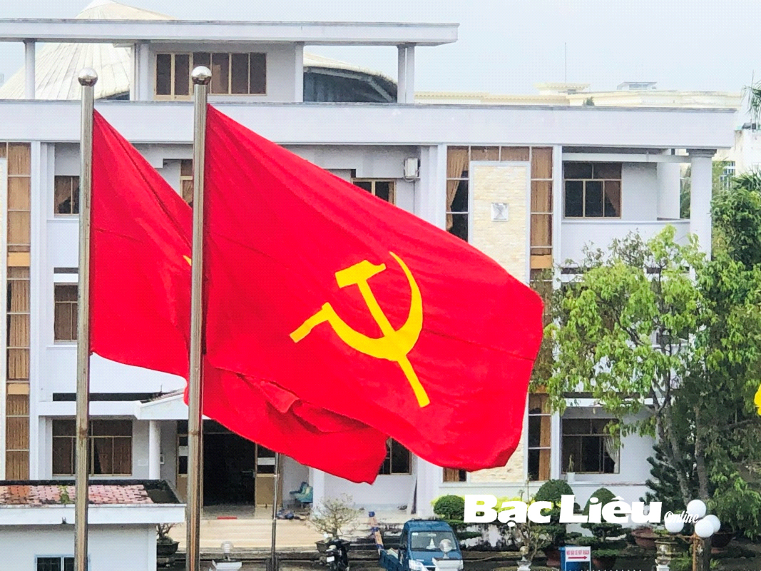 Nơi bán cờ Đảng