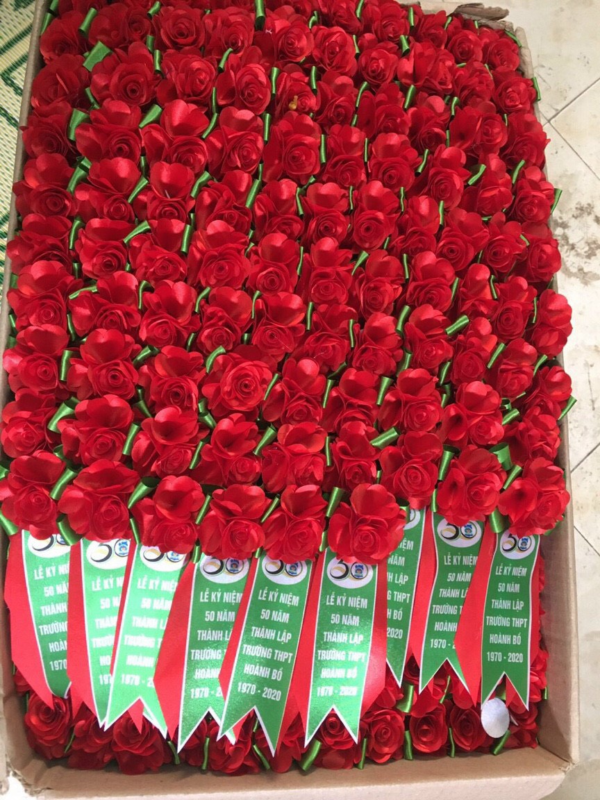 Phụ kiện hoa cài áo