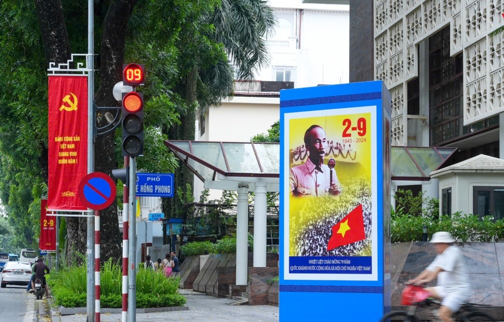 Cờ Đảng treo ngày 2/9