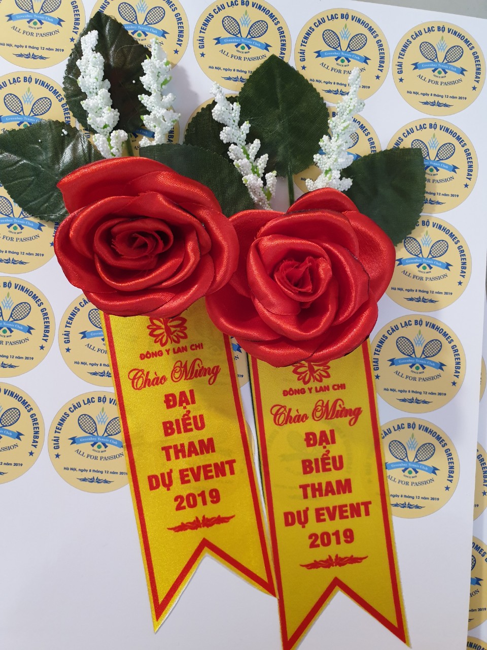 Hoa cài áo Hà Nội