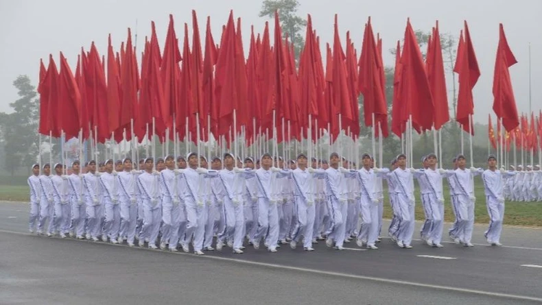 Cờ Hồng Kỳ Sự Kiện – Giải Pháp Trang Trí Trang Nghiêm Cho Mọi Chương Trình Lễ Nghi