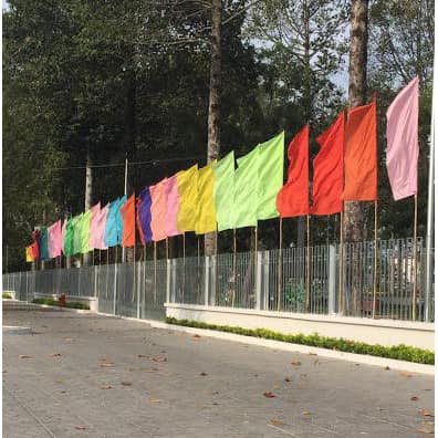 Cờ Chuối Các Màu Là Gì? Phân Loại, Ý Nghĩa Và Xưởng May Cờ Chuối Uy Tín Tại Hà Nội