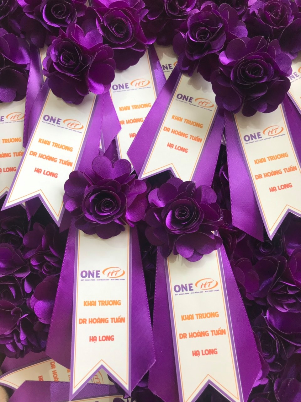 Hoa cài áo Hà Nội