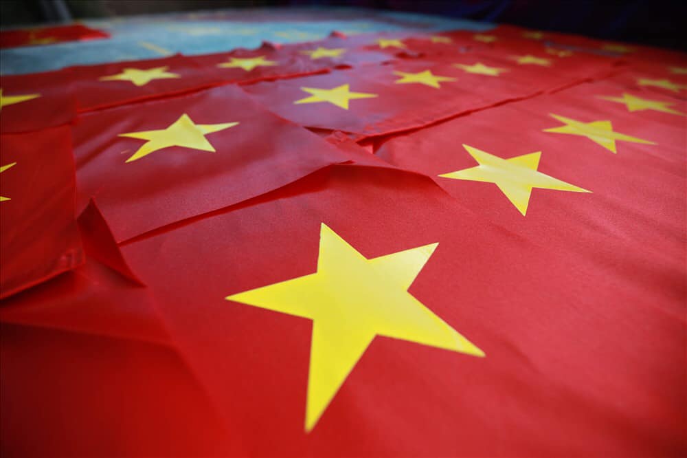 Mua dây cờ đỏ sao vàng chất lượng tại xưởng may cờ Hoàng Gia