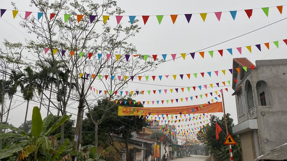 Cờ Dây Tam Giác Treo Ngoài Trời Bền Đẹp –  Xưởng May Cờ Hoàng Gia
