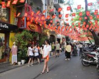 Cờ Dây Sao Đảng Treo Thực Tế – Xưởng May Cờ Hoàng Gia Chất Lượng Cao, Bền Đẹp Theo Thời Gian