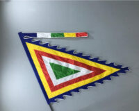 Cờ Thần Chéo – Biểu Tượng Trang Nghiêm Trong Lễ Hội Truyền Thống