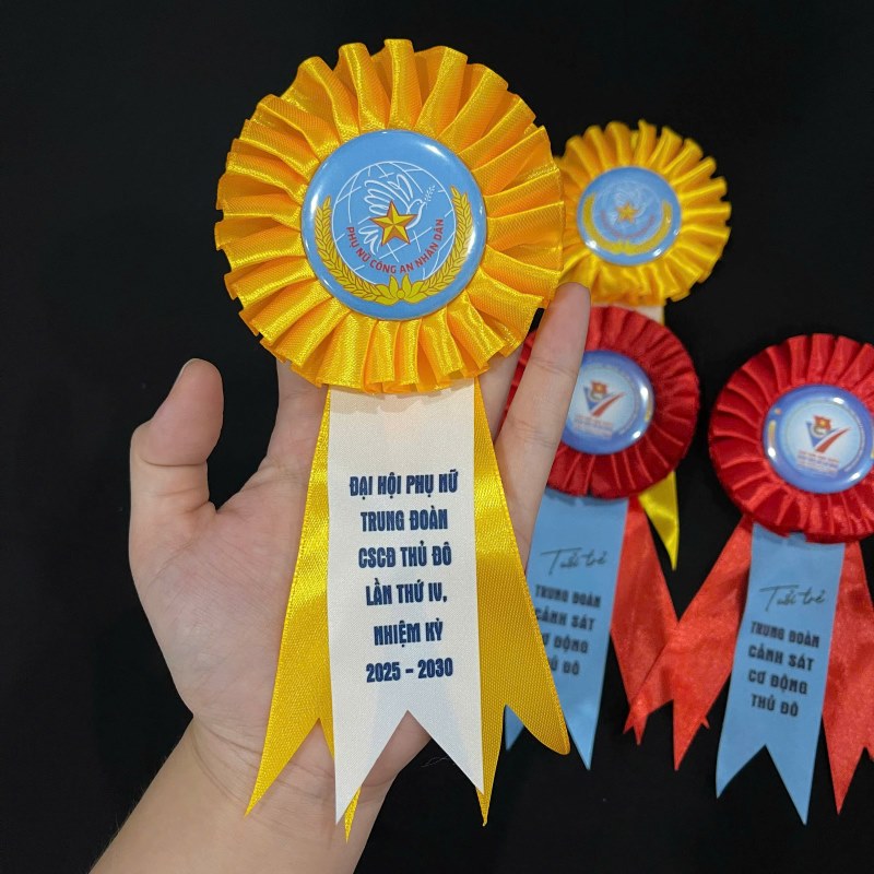 Hoa cài áo giá rẻ