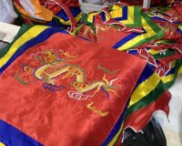 Cờ Thần Truyền Thống Việt Nam – Xưởng May Cờ Hoàng Gia Gìn Giữ Chuẩn Mực Văn Hóa Tâm Linh