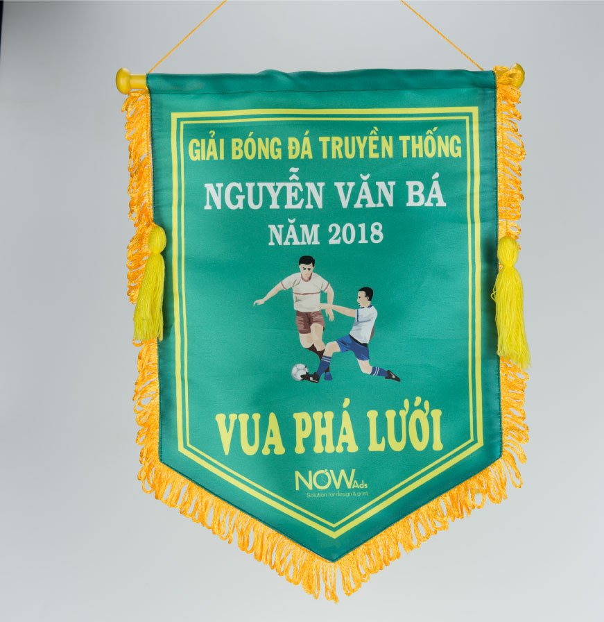 Cờ Lưu Niệm Giao Hữu Bóng Đá – Xưởng May Cờ Hoàng Gia Chuyên May Theo Yêu Cầu