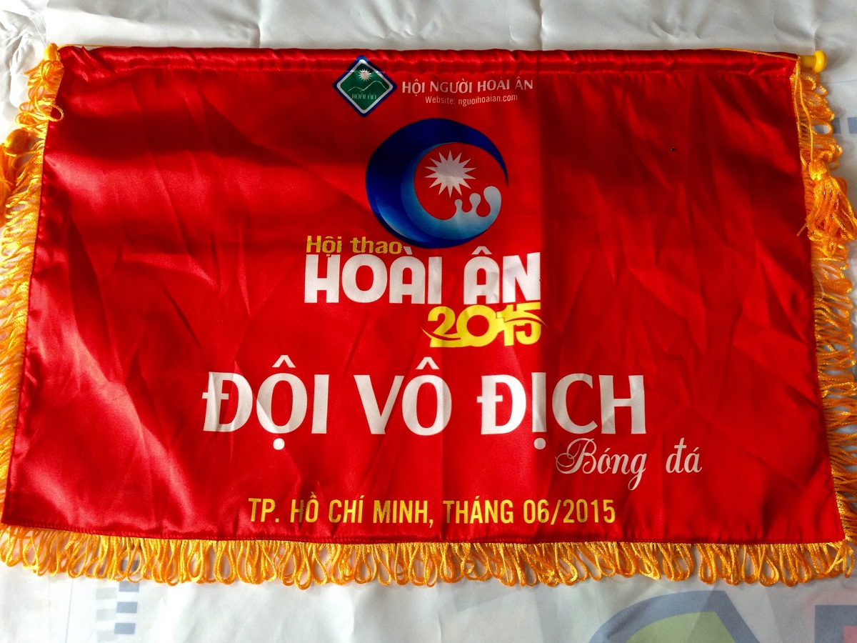 In Cờ Lưu Niệm Lấy Ngay – Xưởng May Cờ Hoàng Gia