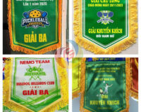 Cờ Lưu Niệm In Theo Yêu Cầu – Xưởng May Cờ Hoàng Gia Uy Tín, Chất Lượng Cao